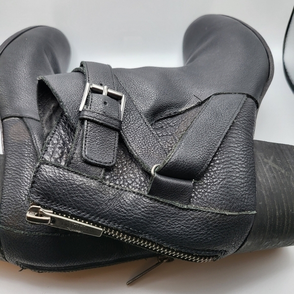 Eileen Fisher Pebbled Leather Black ankle boots Size 10 - Picture 6 of 11